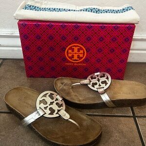 Tory Burch Miller Cloud Metallic Slide Sandals 8.5 Silver
